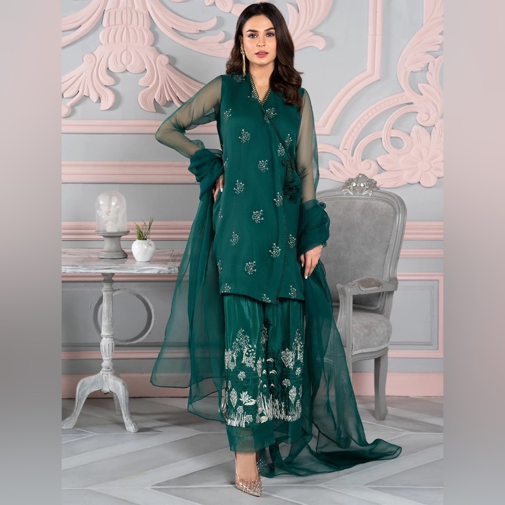Emerald Green Shalwar Kameez (L) - 3 Piece- NEW Never Worn